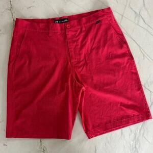 Travis Mathew Beck Mens Golf Shorts in RED Size 36 NWOT Sport Casual Comfort